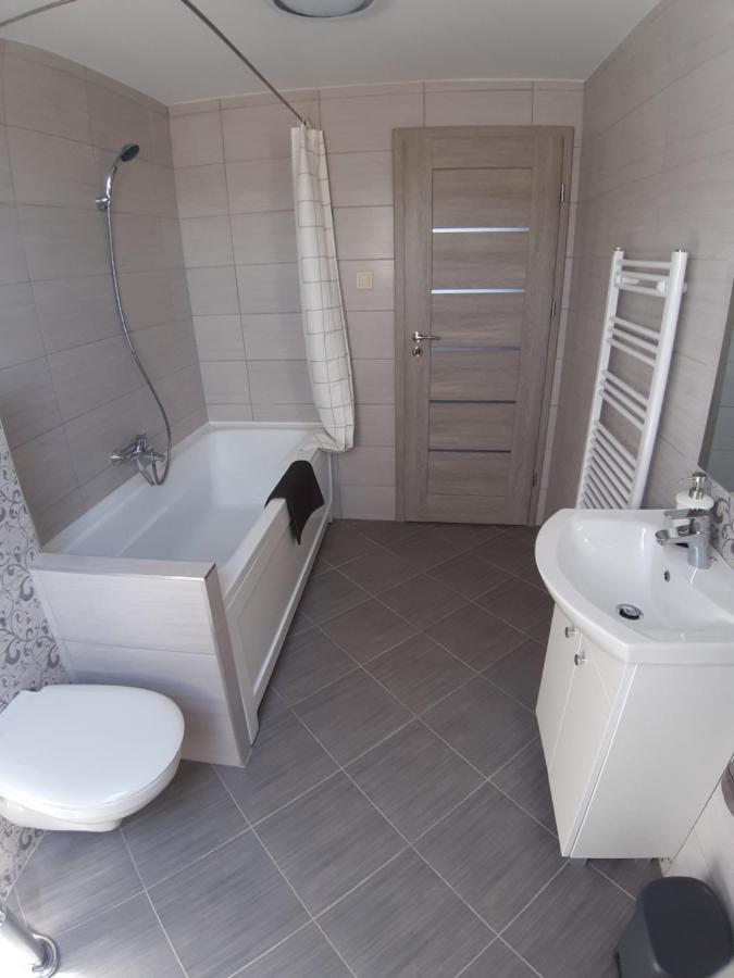 Profi Kecó Apartman Balatonalmadi Bagian luar foto
