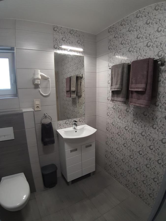 Profi Kecó Apartman Balatonalmadi Bagian luar foto
