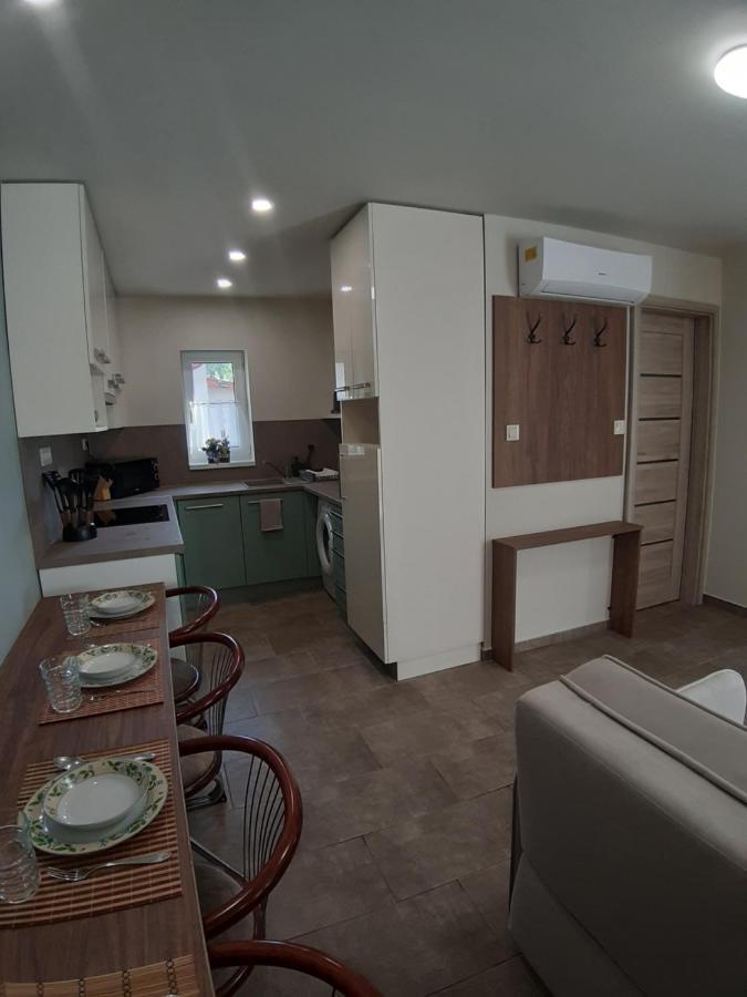 Profi Kecó Apartman Balatonalmadi Bagian luar foto